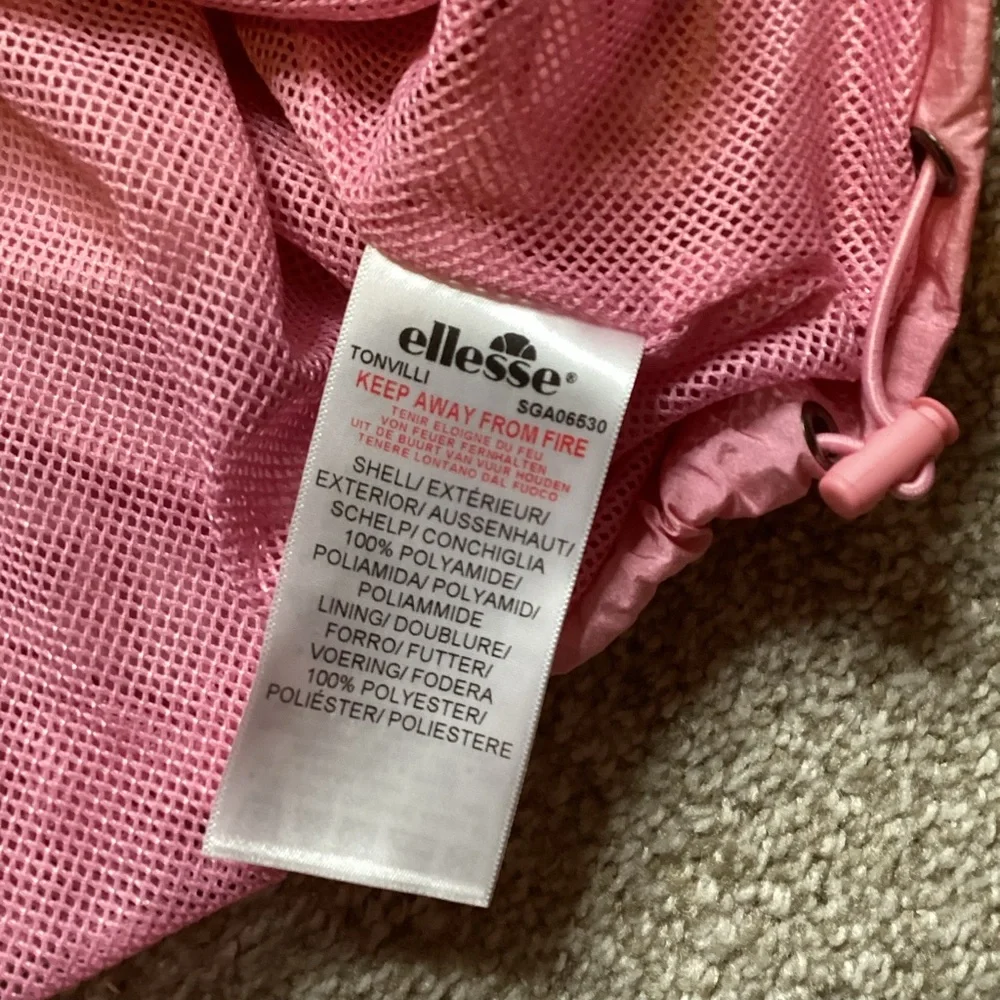 Ellesse Tonvilli Windbreaker Jacket Anorak Hoody Hooded Pink Medium Kangaroo - Picture 8 of 9